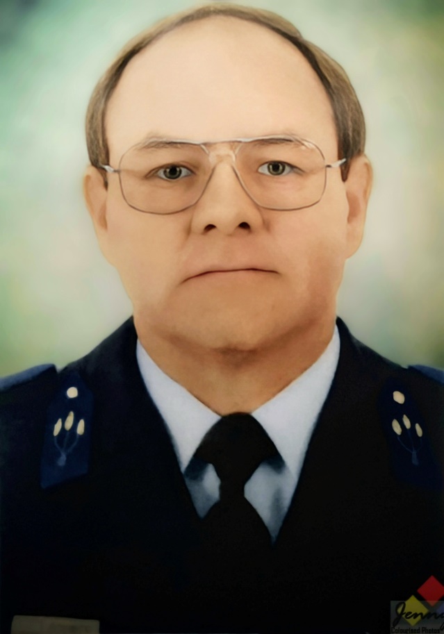 'n Foto wat persoon, klere, person, kraag bevat

AI-gegenereerde inhoud kan dalk verkeerd wees.