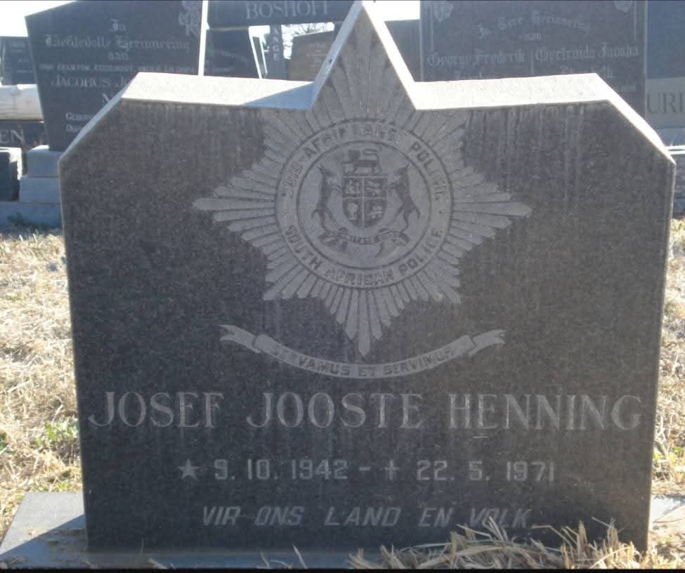 A tombstone with a star and text

AI-generated content may be incorrect.