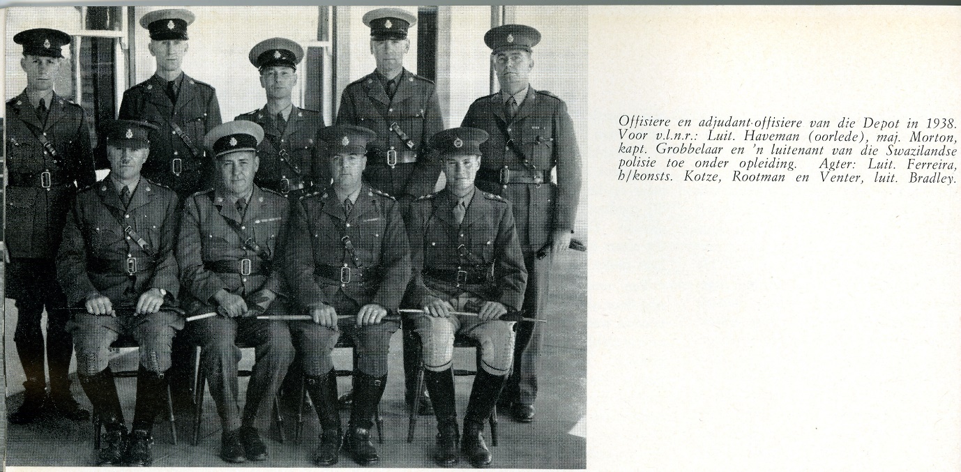 A group of men in uniform

AI-generated content may be incorrect.