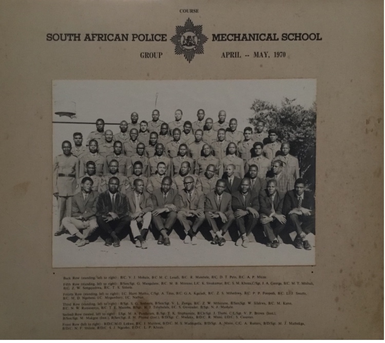 A group of people posing for a photo

AI-generated content may be incorrect.