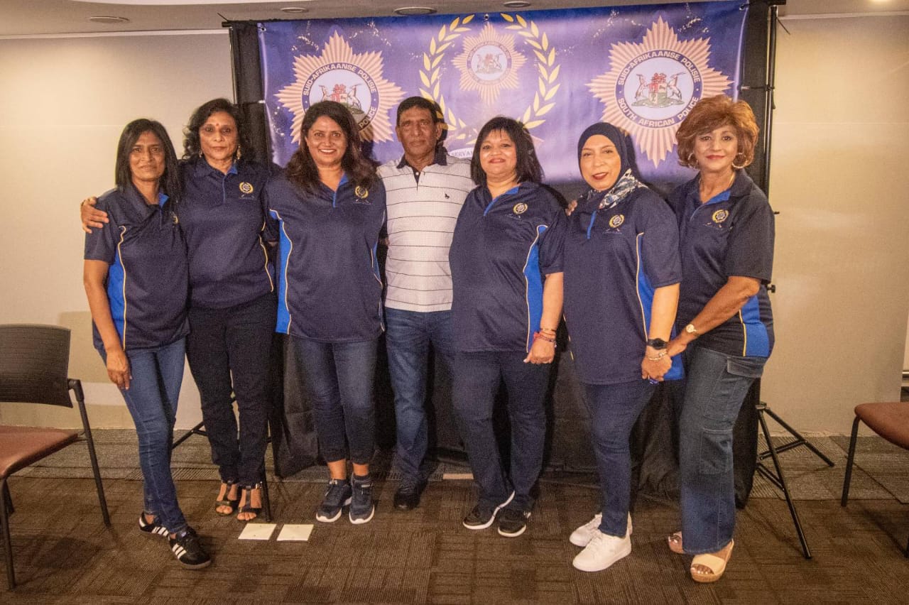 A group of people posing for a photo
AI-generated content may be incorrect.