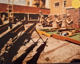 'n Foto wat lug, gebou, skermskoot, buite bevat AI-gegenereerde inhoud kan dalk verkeerd wees.