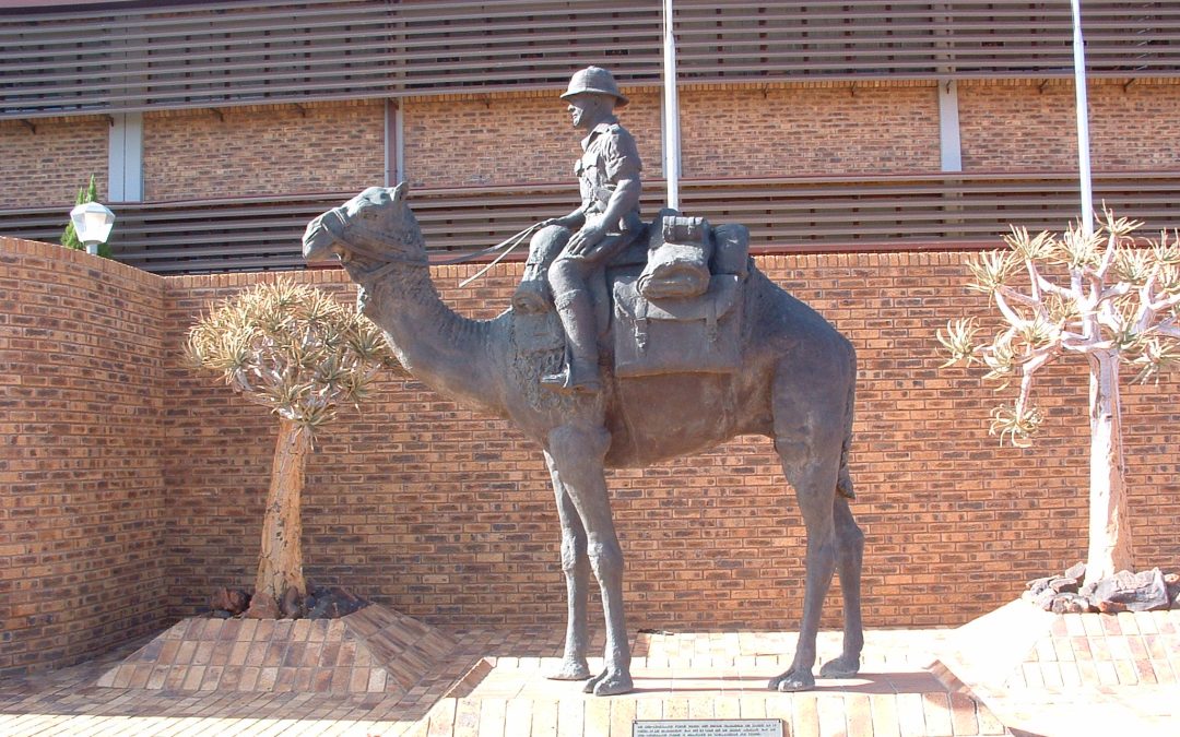 Nongqai Vol 17 No 8 – Kameel-standbeeld: Upington