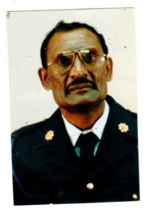A person in a uniform
AI-generated content may be incorrect.